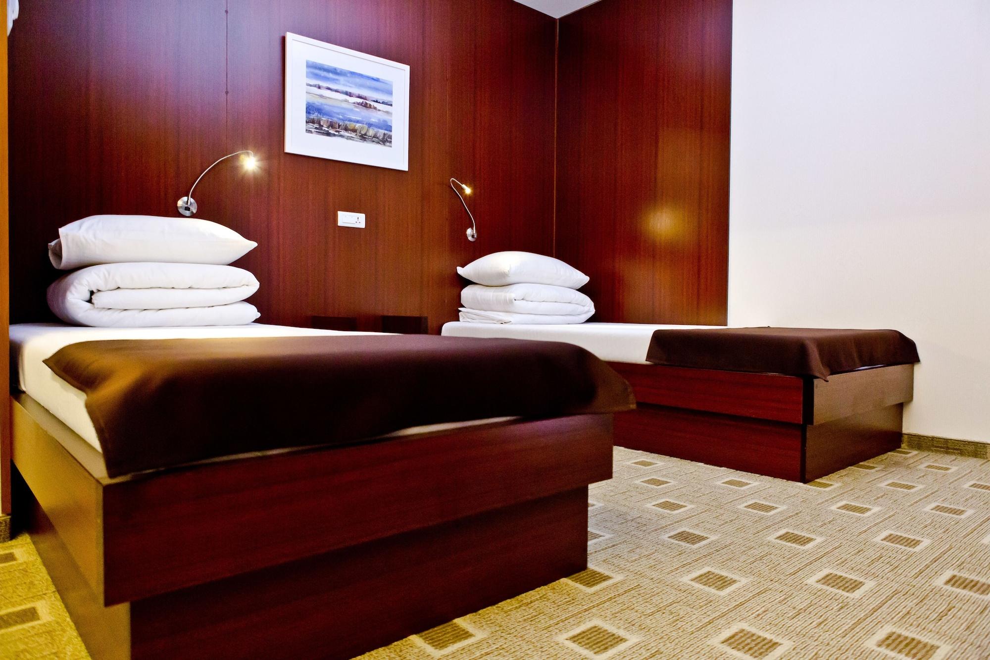 Hotel Olsi Chisinau Eksteriør bilde